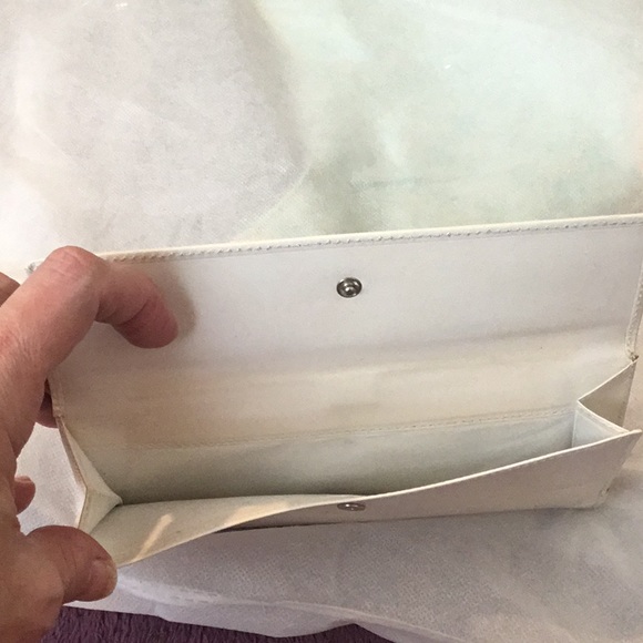 Authentic Vintage Jackie O Gucci White Long Wallet - Picture 3 of 14